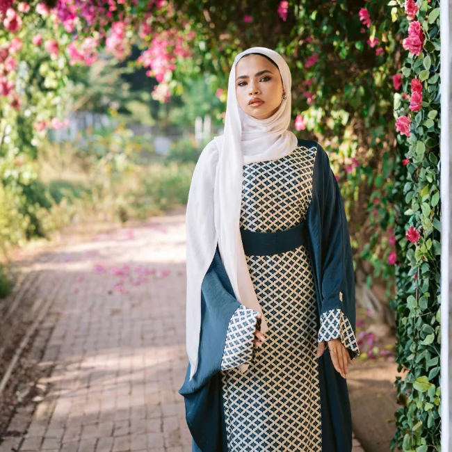 Safya Abaya صافية - Image 2