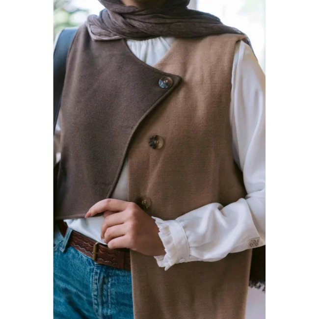 Qotouf Vest قطوف - Image 11